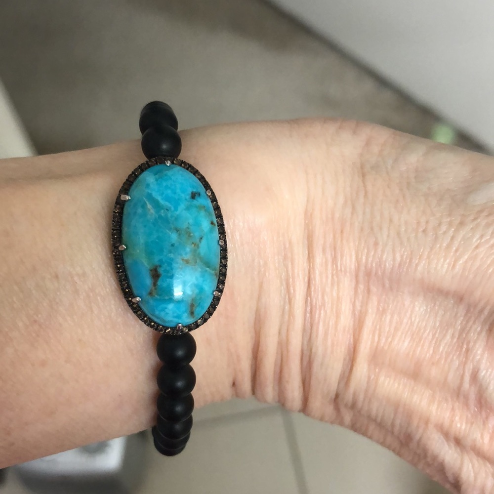 Turquoise and black spinel stretch bracelet, 7 in. Wrist. NWOT